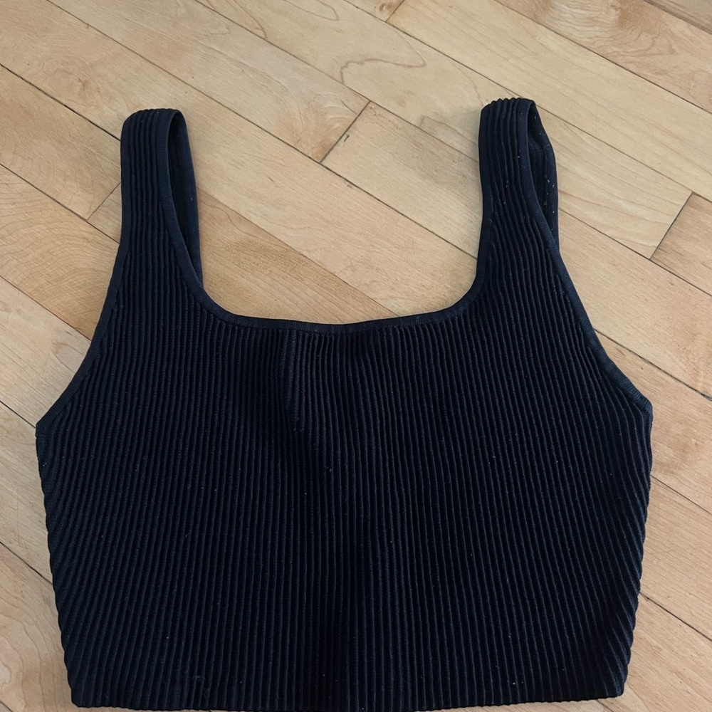 Aritzia Black Ribbed Women's Top